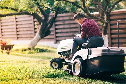 We display a variety of garden tools near Brunton Bridge. Visit us at Cowell’s Garden Centre and get all the gardening tools you will need this season.
