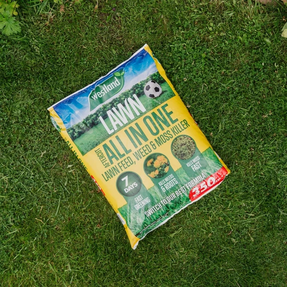 Aftercut All In One Lawn Feed & Weed Killer - 350m²
