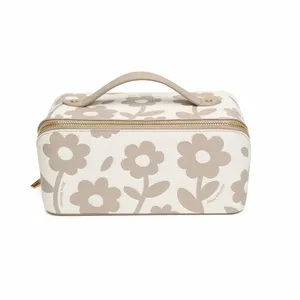 Alice Wheeler Train Case - Floral