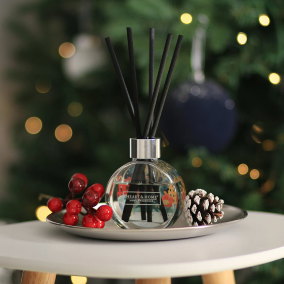 Baubles & Berries Reed Diffuser - image 1