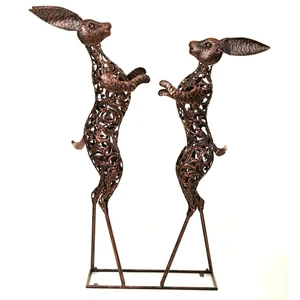 Boxing Hares Sculpture - image 3