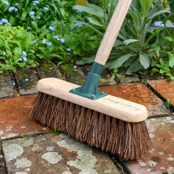 Burgon & Ball RHS Bassine Garden Brush - image 1