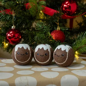 Christmas Pudding Tennis Ball Set