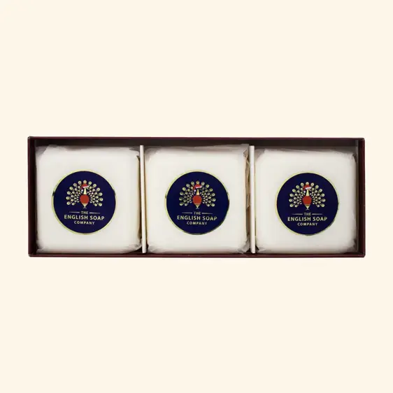 Christmas Wreath Soap Gift Set - image 2