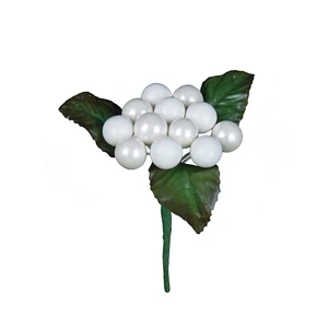 Classic White Berry Spray
