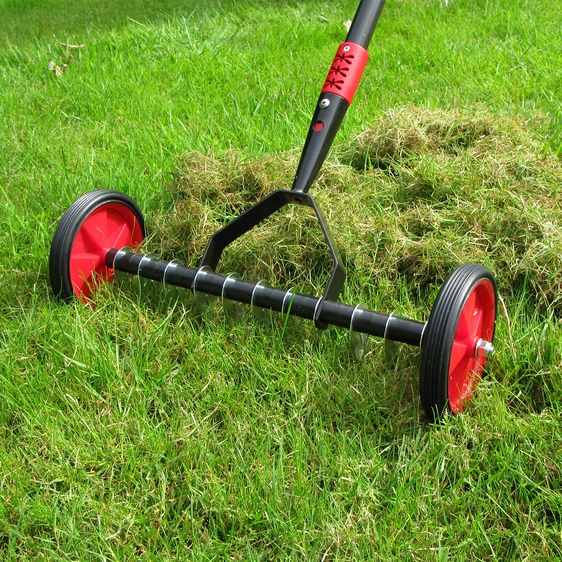 Darlac Lawn Scarifier - image 1