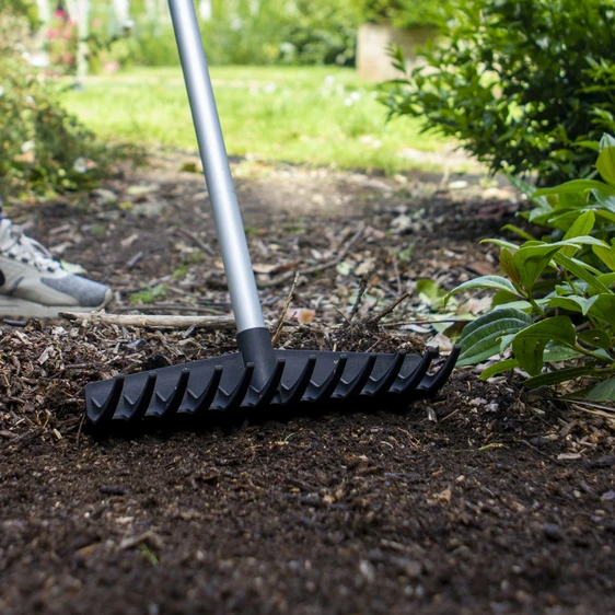 Darlac Telescopic Double Sided Rake - image 2