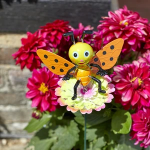 Busy Bees Decor Stake - image 3
