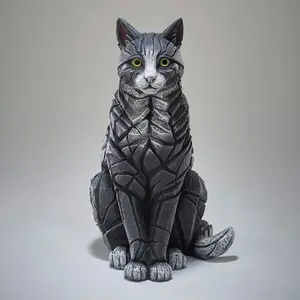 Edge Sculpture Cat Sitting - Black & White - image 1
