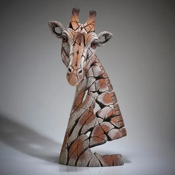 Edge Sculpture Giraffe - image 3