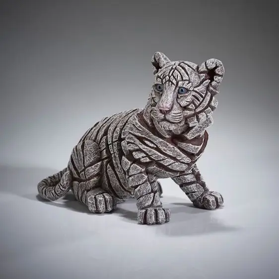 Edge Sculpture Siberian Tiger Cub - image 1