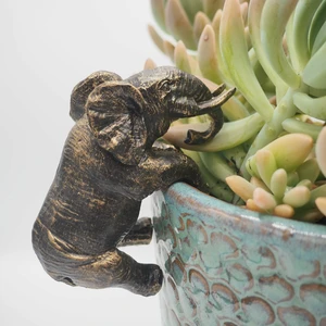 Elephant Pot Buddy - image 1