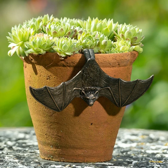 Flying Bat Pot Buddy - image 2