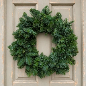 Classic Plain Foliage Wreath - 12"