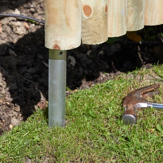 Galvanised Log Roll Stake Set - image 1