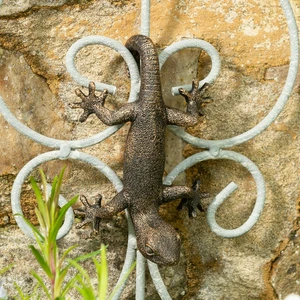 Gecko Pot Buddy - image 4