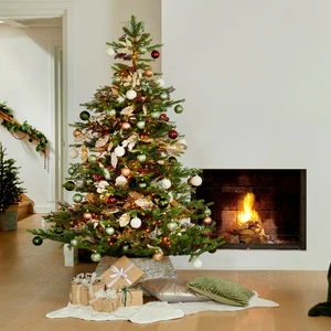 Grandis Fir Artificial Christmas Tree 6ft - image 4