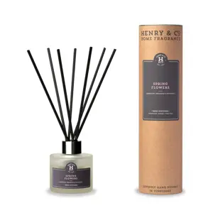 Henry & Co Spring Flowers Reed Diffuser