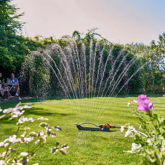 Hozelock Rectangular Sprinkler Plus - 220m² - image 1
