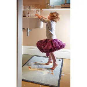 Hug Rug Bathroom Geese 50x75 - image 2