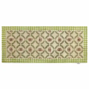 Hug Rug Beehive Runner - image 2