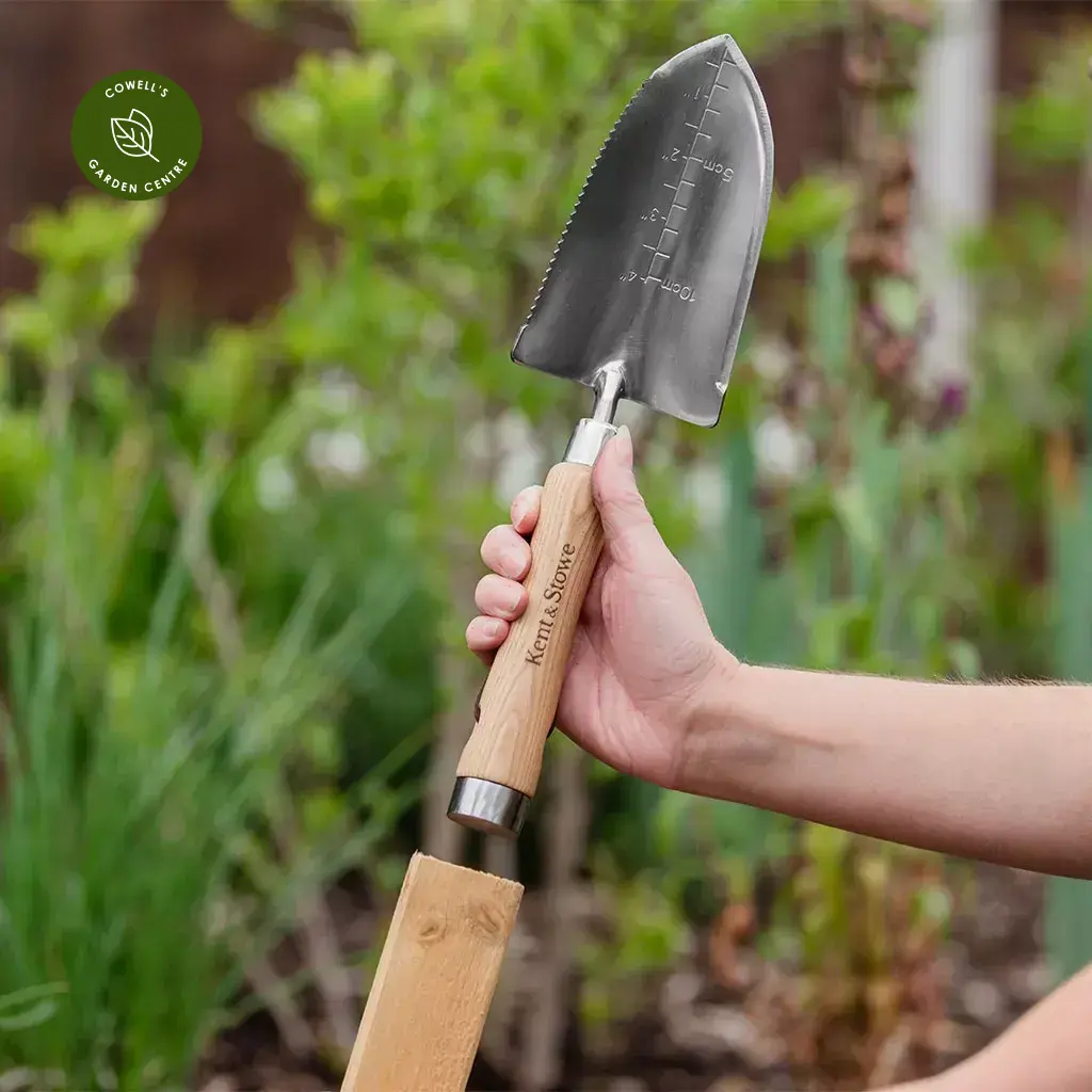 Kent & Stowe Capability Trowel - Cowell's Garden Centre