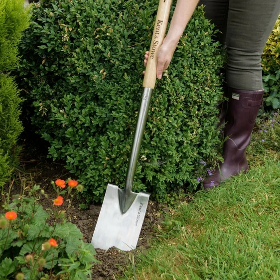 Kent & Stowe Garden Life Digging Spade