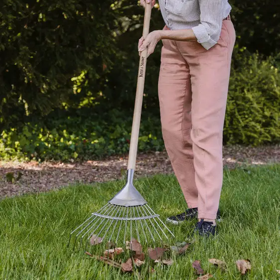 Kent & Stowe Garden Life Lawn Rake - image 2