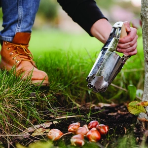 Kent & Stowe Hand Bulb Planter - image 1