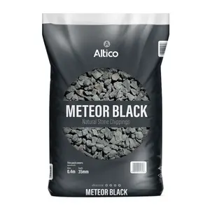 Meteor Black Natural Stone Chippings - image 4