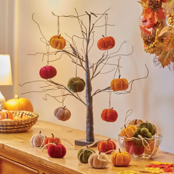 Mini Hanging Pumpkins - Fall Colours - Single - image 1