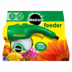 Miracle-Gro Spray Feeder