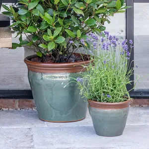 Ivyline Morgan Forest Green Rolled Rim Planter Ø20cm - image 1