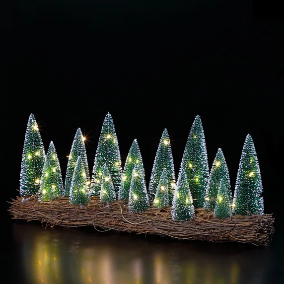 Noma Bristle Christmas Trees Woodland Scene