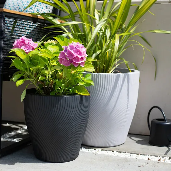 Ripple Planter Ø28cm - image 1
