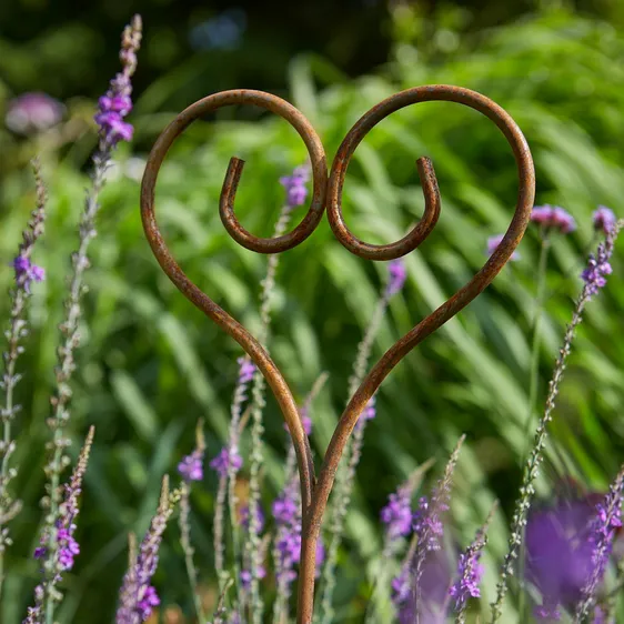 Rusted Heart Plant Stake