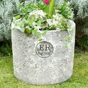 Rustic Quartz Cylinder Planter Ø30cm - image 2