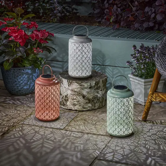 Solaire Table Lantern - Medium