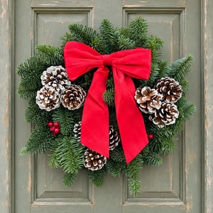 Traditional Red Wreath - 8" - image 1