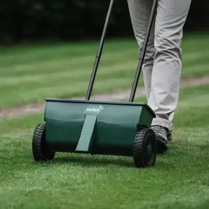 Westland Lawn Drop Spreader - image 2