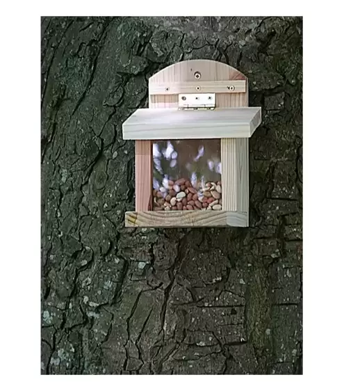 Wildlife World Heavy Duty Squirrel Feeder