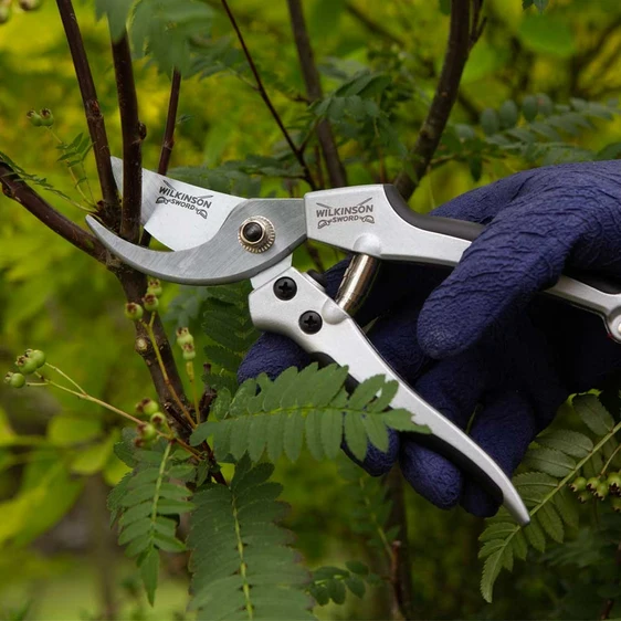 Wilkinson Sword Deluxe Bypass Pruner - image 1