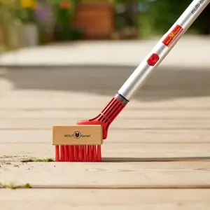 Wolf Garten Multi-Change Weeding Brush - image 1