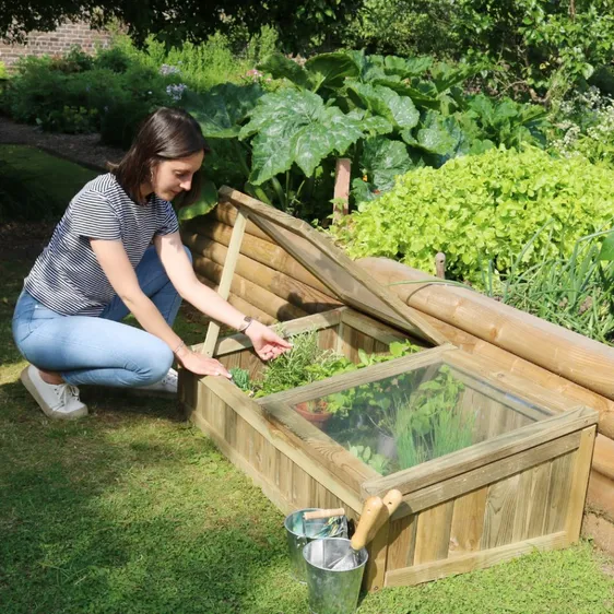 Zest Small Space Cold Frame - image 2